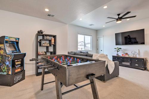 Boho Washington Getaway With Patio And Game Room!