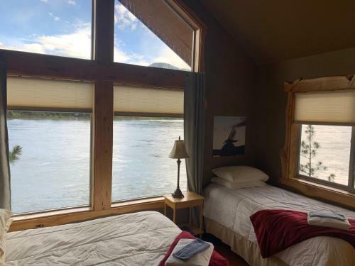 Black Bear Lodge