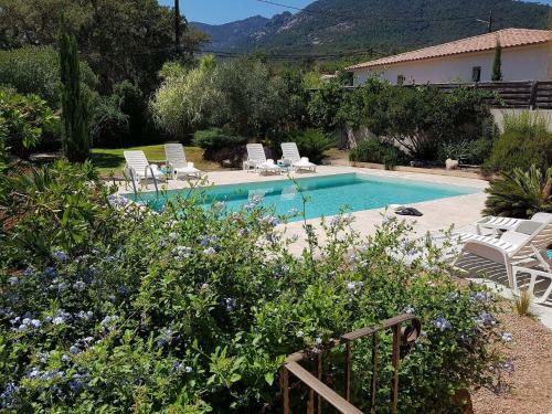 Villa C�drat