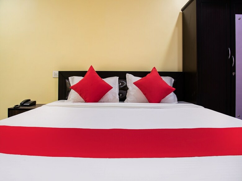 Hotel Oyo 29179 The Biztel