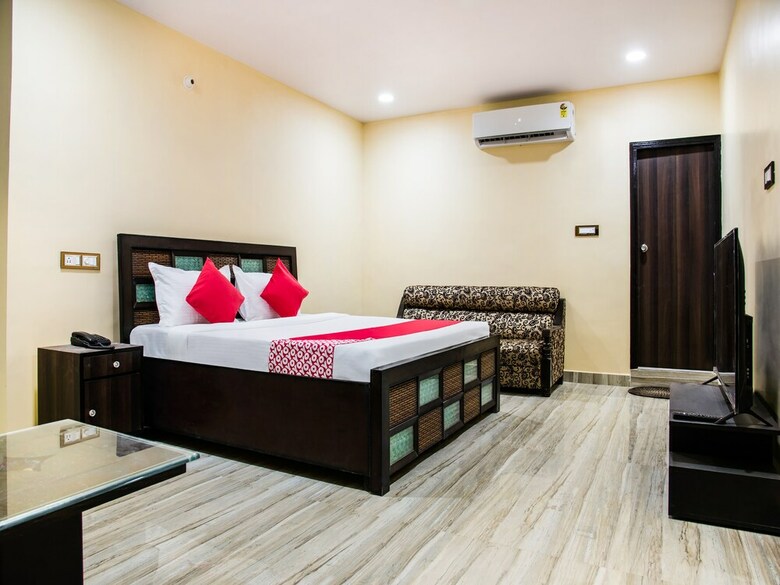 Hotel Oyo 29179 The Biztel