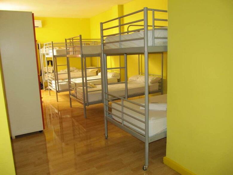 Hostal Feetup Garden House