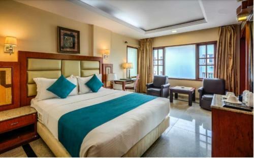 Golden Metro Hotel