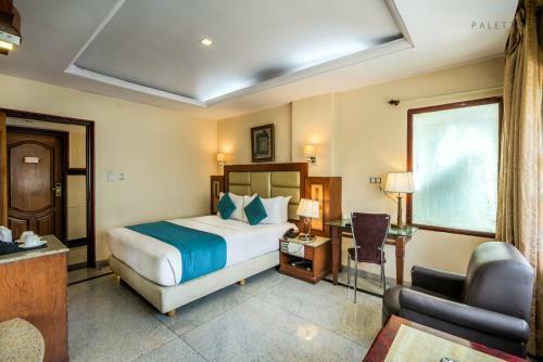 Golden Metro Hotel