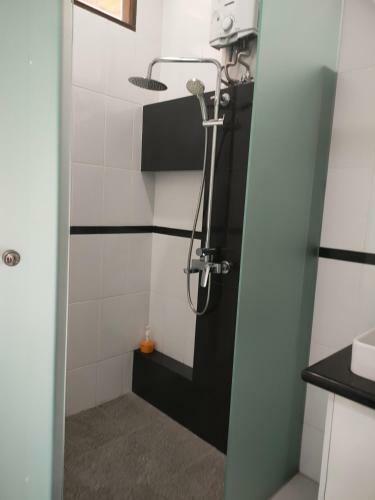 Hostal Chez Faustine At Northern Bandung
