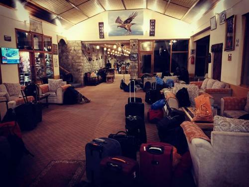 Eagles Nest Hotel