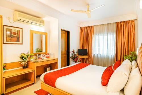 Hotel Octave Crystal Heights