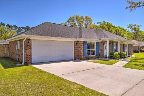 Family-friendly Foley Getaway With Fenced Yard!