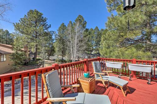 Peaceful Haven With Deck And Golf Course View!