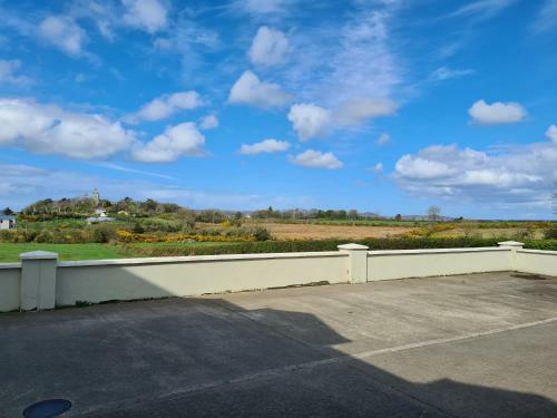 Ballyloskey House
