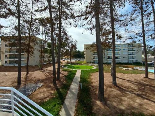Apartamento Hermoso Dpto Entre Bosque Y Piscina.