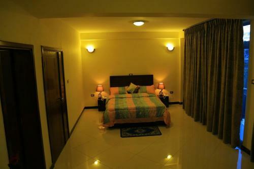 T.m.y Hotel