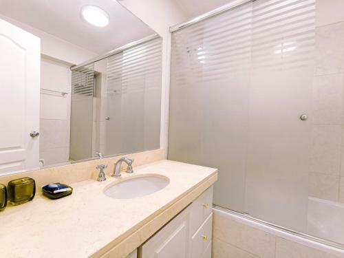 Nice Apartment In Pardo Av. Miraflores With Pool & Gym!