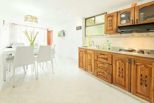 Ideales Apartamentos Para Grupos, Confortables Con Balc�n, Wifi!!