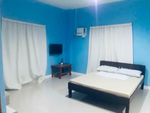 Hostal Rozay Travellers Inn