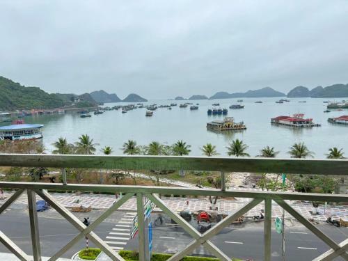 Gia C�t Long Hotel