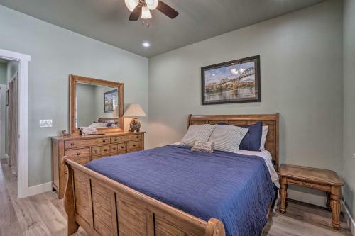 Modern Retreat With Deck Walk To White River!