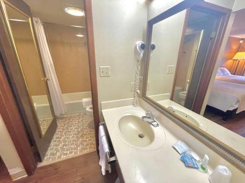 Hotel Eureka Springs Heritage Motel