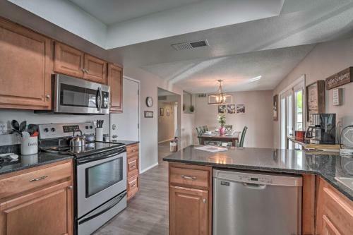 Phoenix Family Home With Pool And Playground!