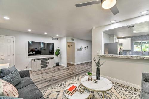 Sunny Phoenix Home With Large Yard And Gas Grill