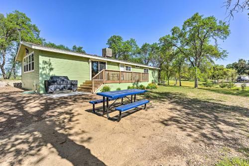Serene Retreat With Deck, Grill, Trails Nearby!