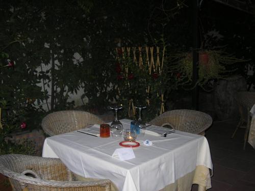 Hotel Tavernola - Locanda Di Campagna