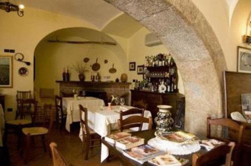 Hotel Tavernola - Locanda Di Campagna