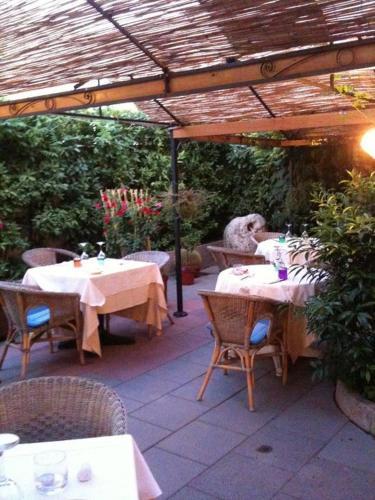 Hotel Tavernola - Locanda Di Campagna
