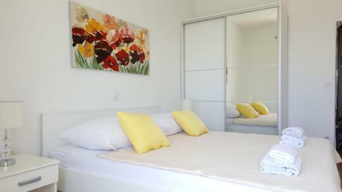 Sea View Apartment
