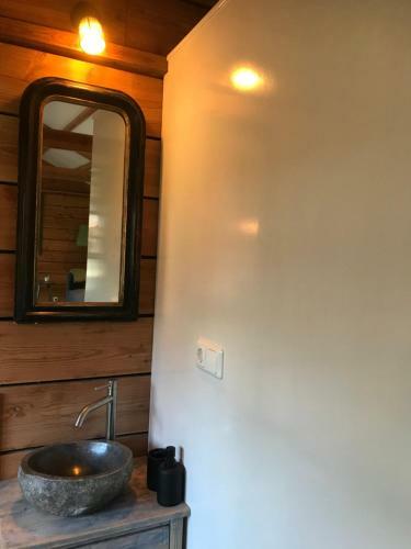 De T�nf�gel (tiny House)