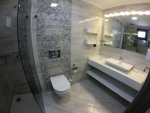 Hotel Dkd Del�xe