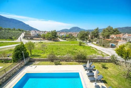 Villa Golden-�l�deniz'de Do?a Manzaral? L�ks Villa