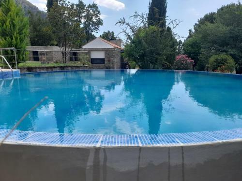 Tonoz Villa