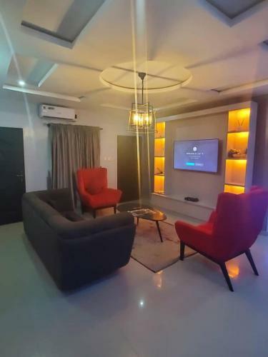 Classy Serviced Ocean View 2 Bedroom Apartment For Shorltet Ikate Lekki