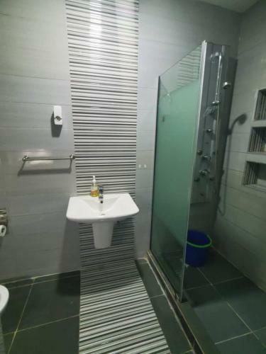 Classy Serviced Ocean View 2 Bedroom Apartment For Shorltet Ikate Lekki