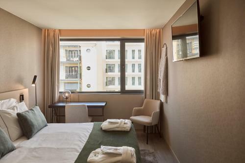 Omid Saldanha Hotel