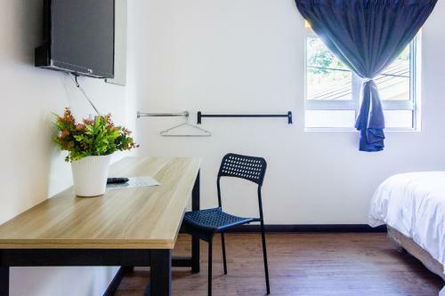 Explore 4br Gardenhouse Retreats (Free Parking)