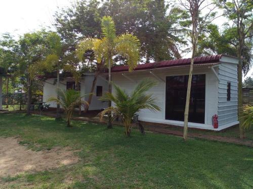 Hostal Chalet Cempaka Inn