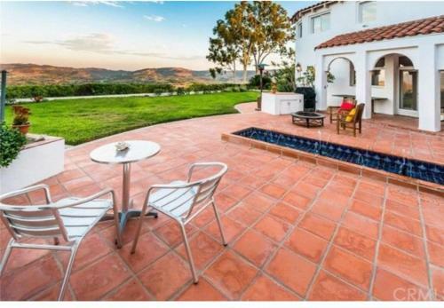 Best Views 4 Bed Villa Close To Beach And Spectrum