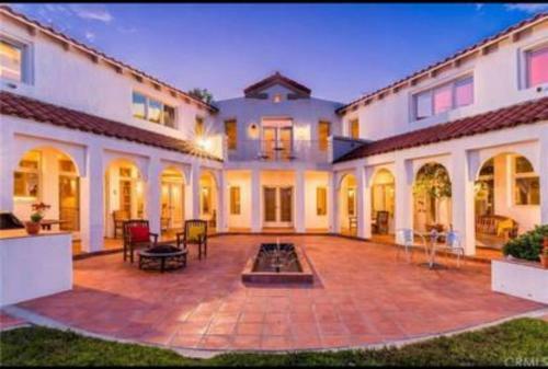 Best Views 4 Bed Villa Close To Beach And Spectrum