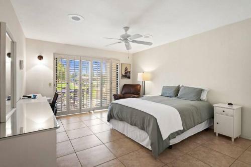 Palm Desert Resort Cc 2-bedroom Desert Condo