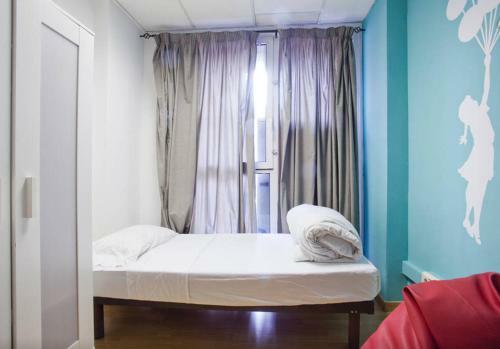 Holidaysbcn Hostel