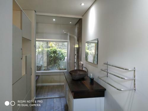 Casa A 800 M Da Praia Entre Ibiraquera E Rosa