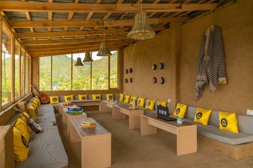 The Hosteller Kareri