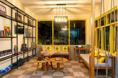 The Hosteller Kareri