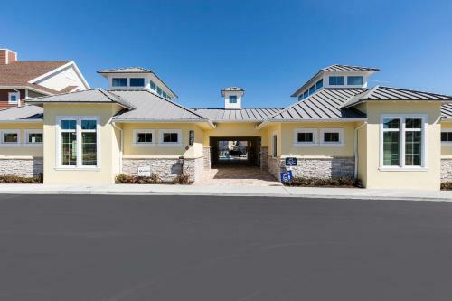 Hotel Summerville Resort 4 Bedrooms Villa
