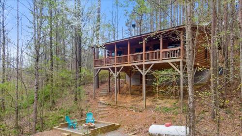 Autumns Hollow - Adorable Rustic Log Cabin Lake View, Pet Friendly
