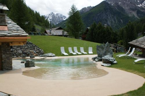 Notre Maison Hotels-chalets De Tradition