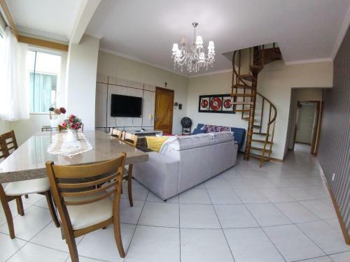 Apartamento A004 - Cobertura Duplex Praia de Bombas - Ed Victory