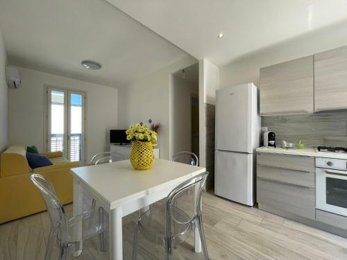 Apartamento Appartamenti Le Tre Isole Con Terrazza Vista Mare